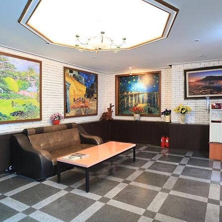 Twins Hotel Jeju Luaran gambar