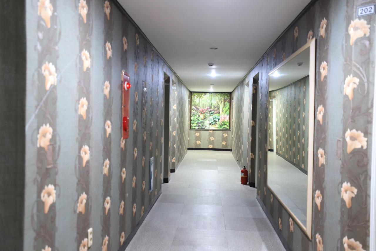 Twins Hotel Jeju Luaran gambar